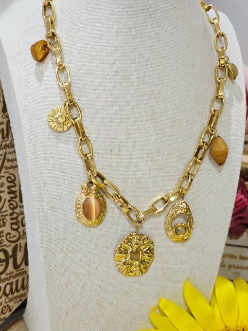 COLLIER