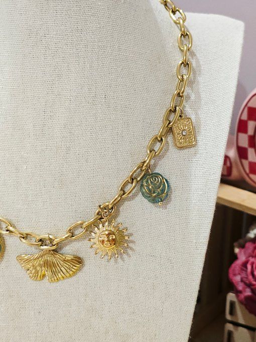 COLLIER