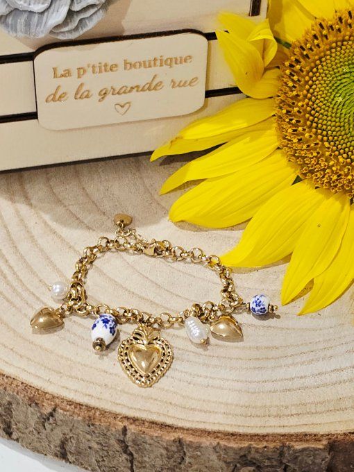 BRACELET