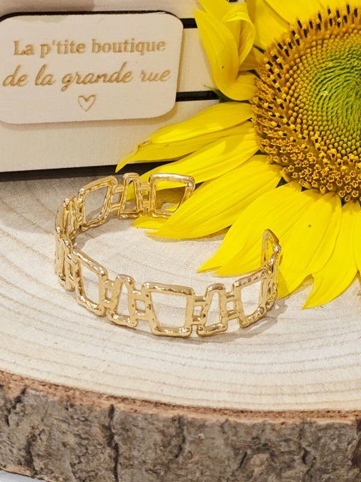 BRACELET