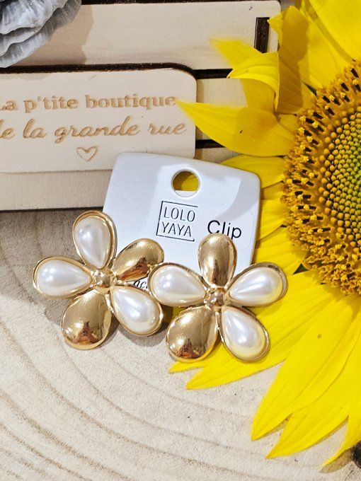 BOUCLES D'OREILLES