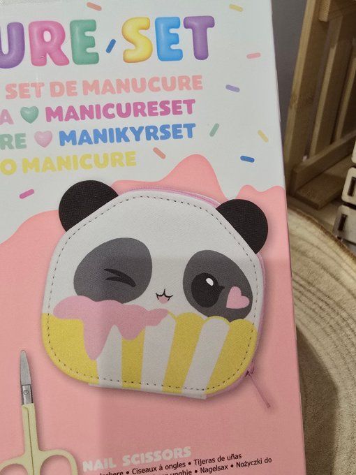 TOUSSE MANUCURE