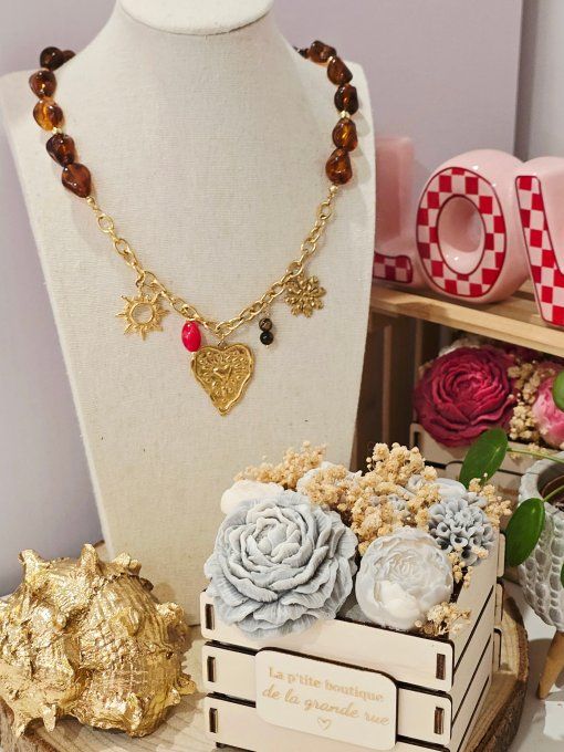 COLLIER