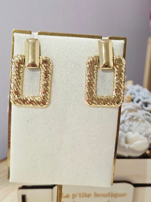 BOUCLES D'OREILLES