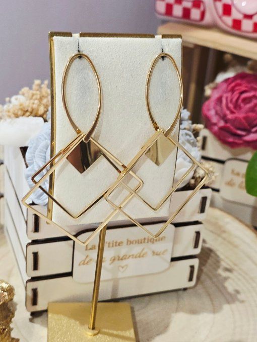 BOUCLES D'OREILLES