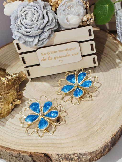 BOUCLES D'OREILLES