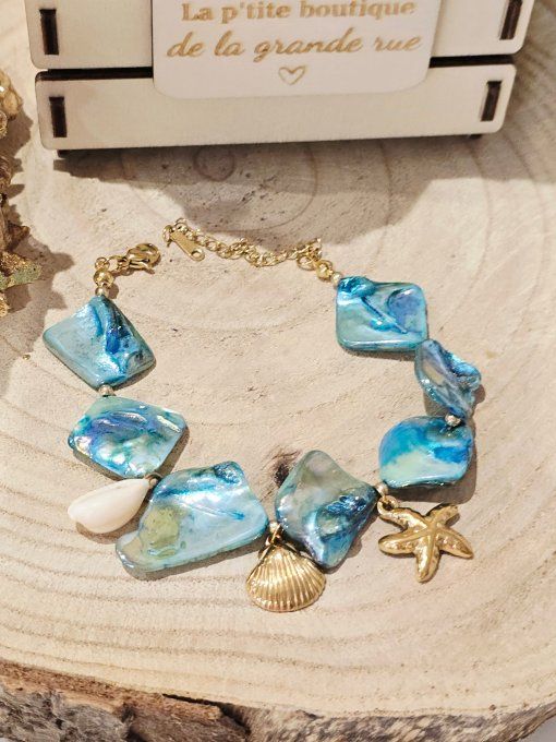 BRACELET