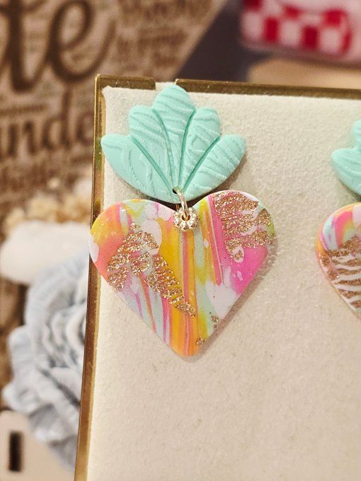 BOUCLES D'OREILLES