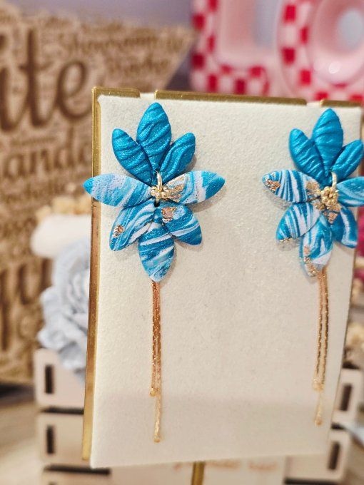 BOUCLES D'OREILLES