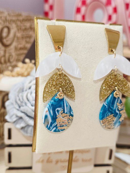 BOUCLES D'OREILLES