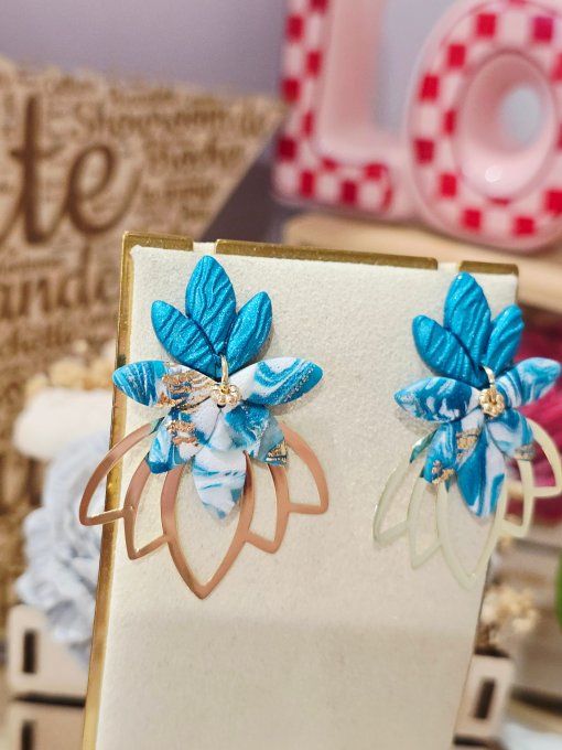 BOUCLES D'OREILLES