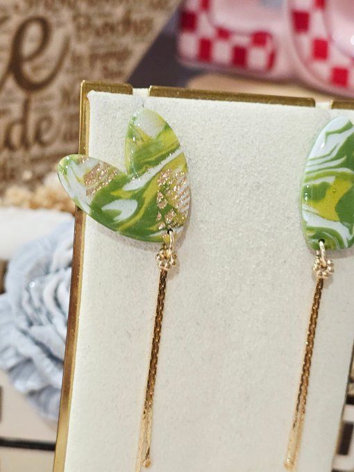 BOUCLES D'OREILLES