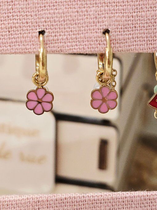BOUCLES D'OREILLES