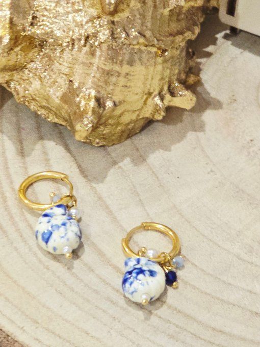 BOUCLES D'OREILLES