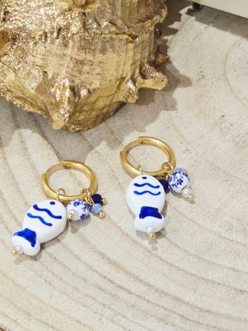 BOUCLES D'OREILLES