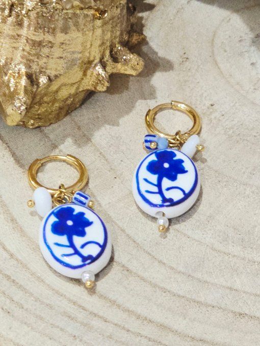 BOUCLES D'OREILLES