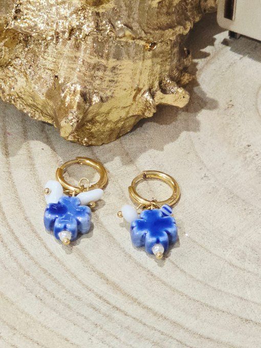 BOUCLES D'OREILLES