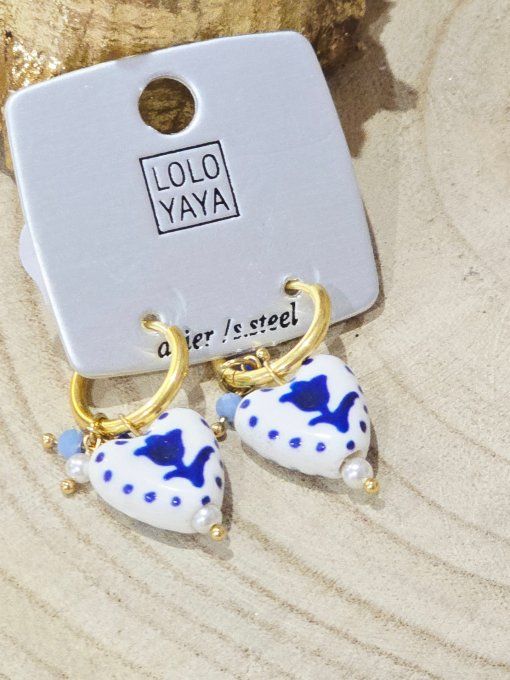 BOUCLES D'OREILLES