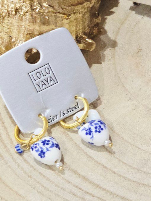 BOUCLES D'OREILLES