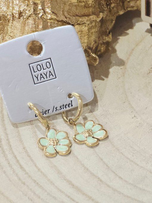 BOUCLES D'OREILLES