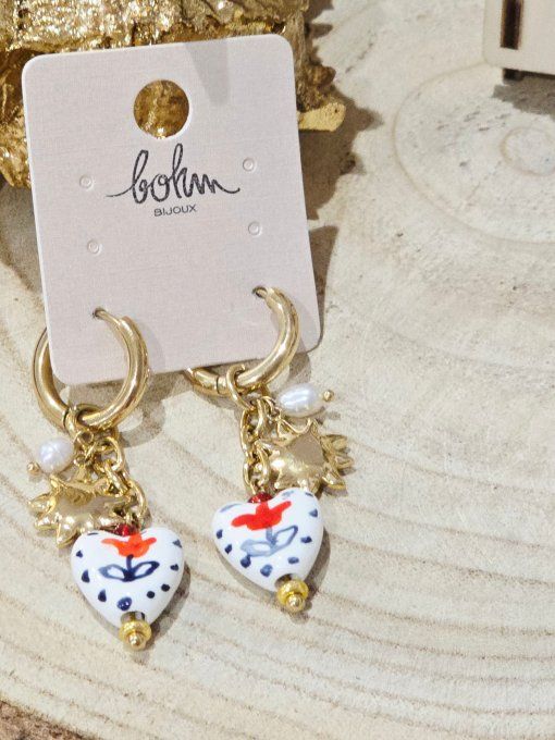 BOUCLES D'OREILLES