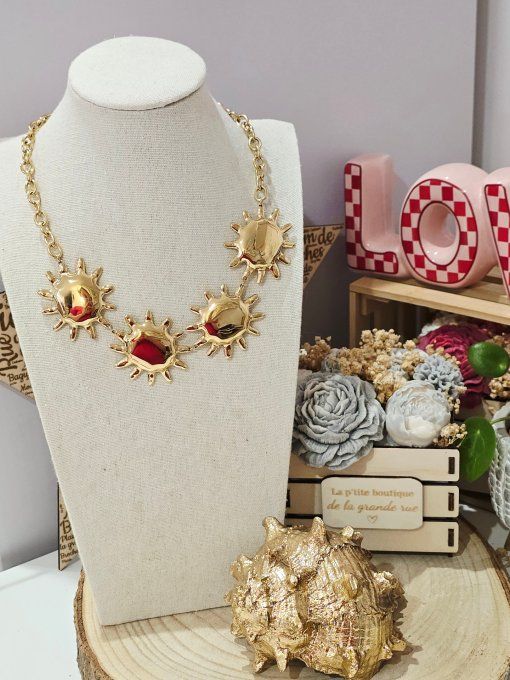 COLLIER