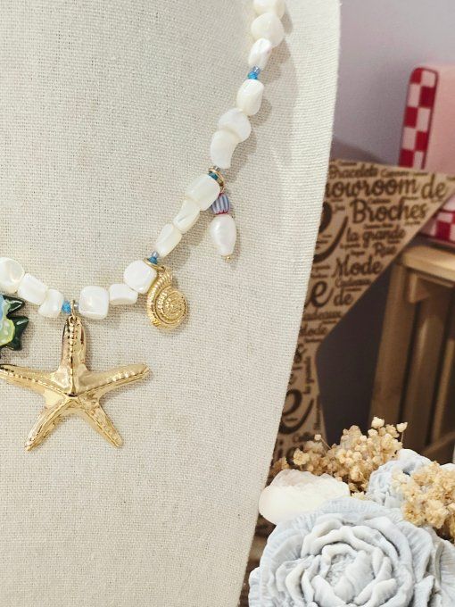 COLLIER