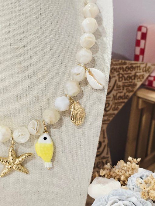 COLLIER