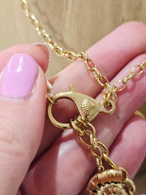 COLLIER