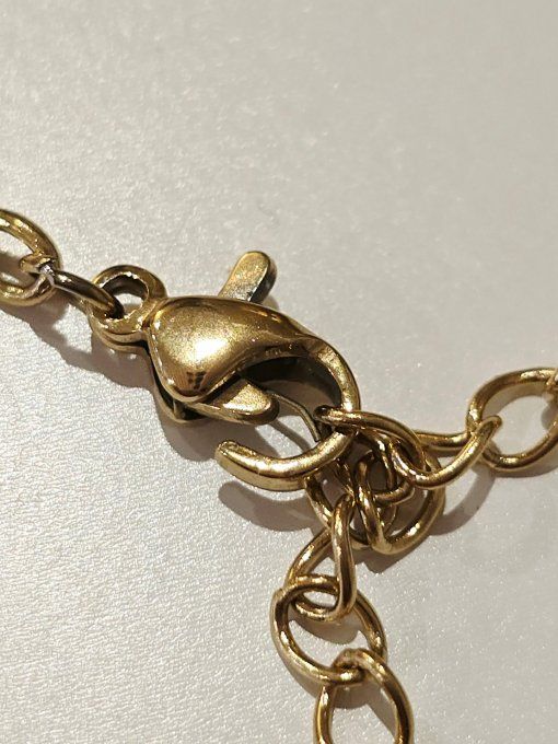 COLLIER