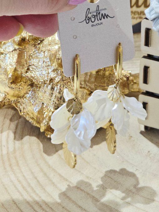 BOUCLES D'OREILLES