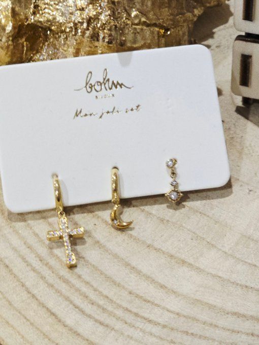 BOUCLES D'OREILLES