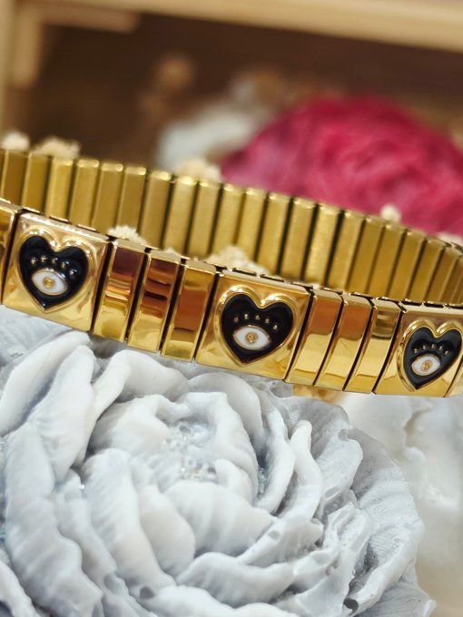BRACELET