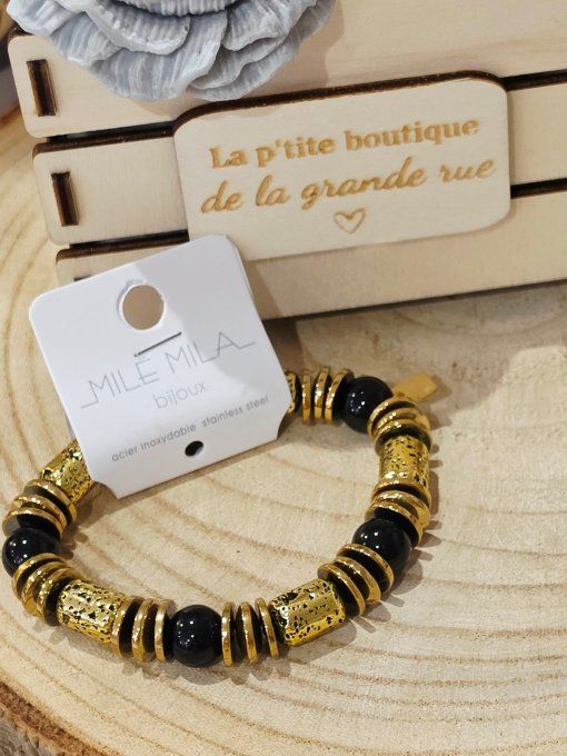 BRACELET