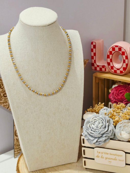 COLLIER