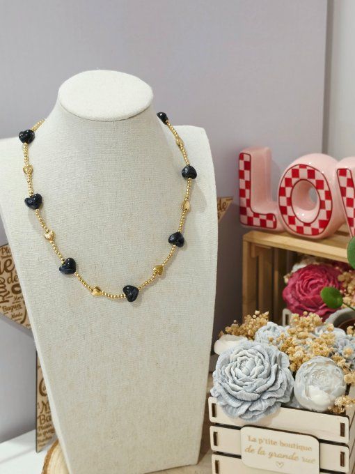 COLLIER