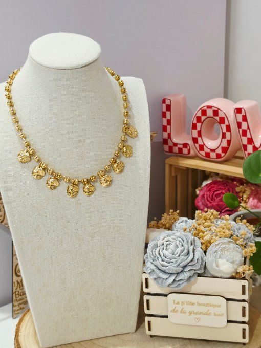 COLLIER