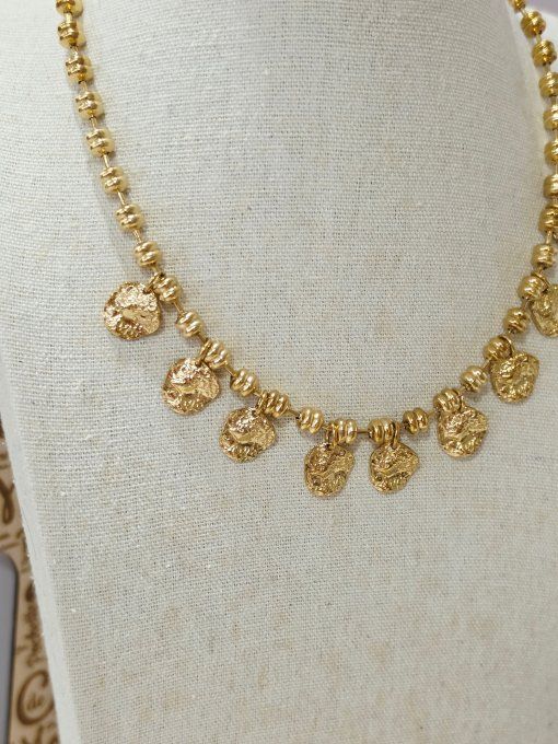 COLLIER