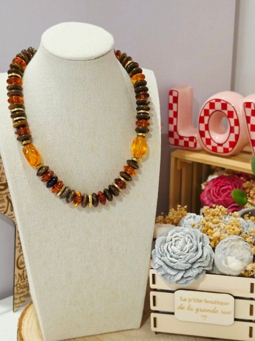 COLLIER