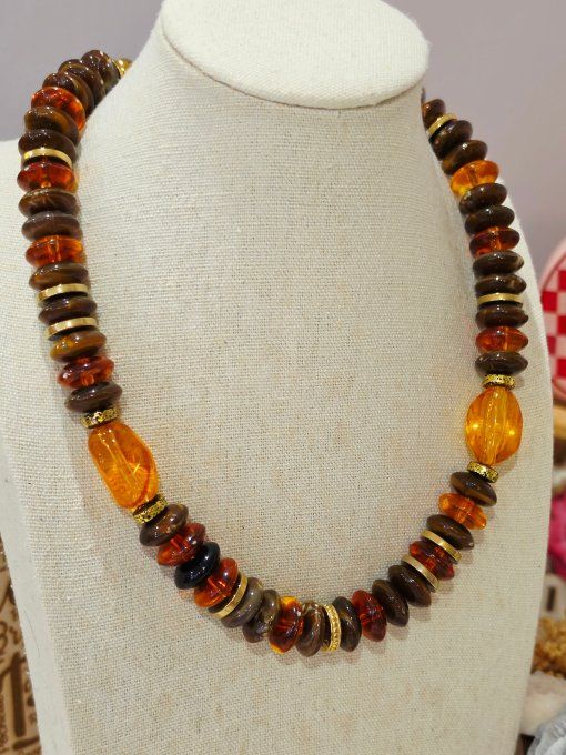 COLLIER