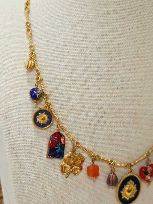 COLLIER