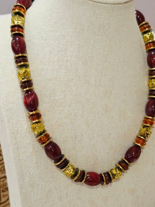 COLLIER