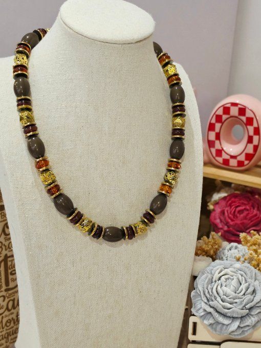 COLLIER