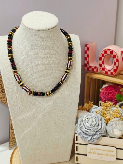 COLLIER