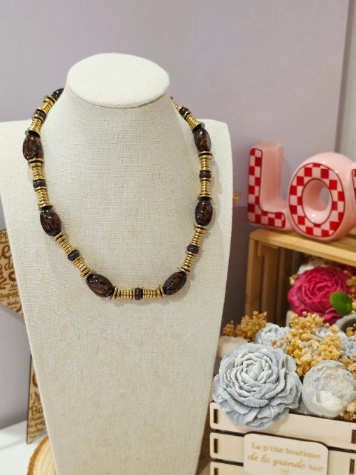 COLLIER