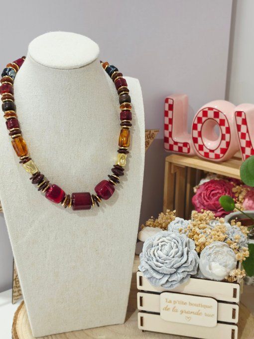 COLLIER