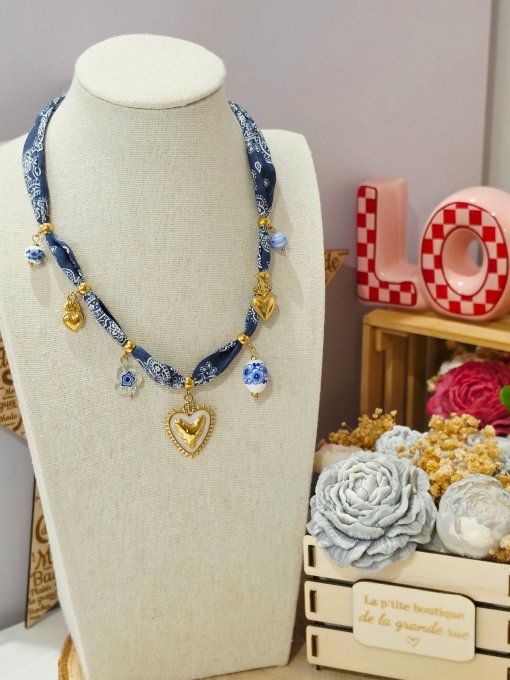 COLLIER