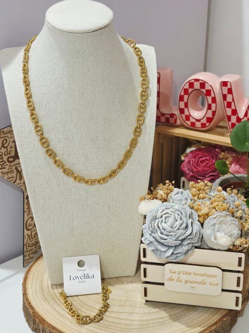 COLLIER