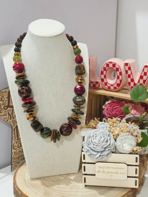 COLLIER