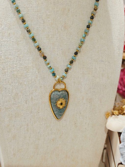 COLLIER